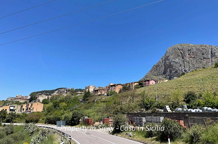 Vrijstaande woning in Caltavuturo