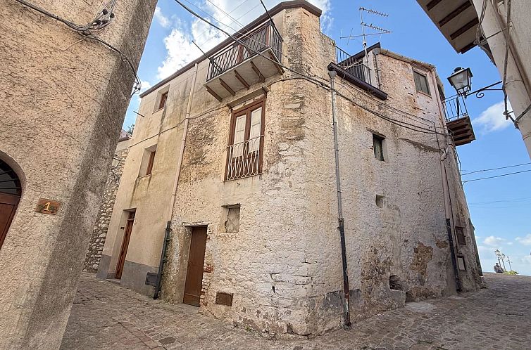 Vrijstaande woning in Gratteri