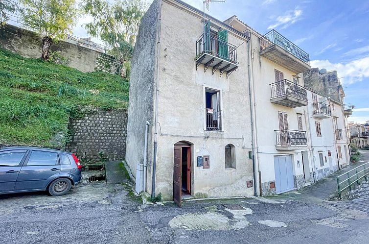 Vrijstaande woning in Gratteri