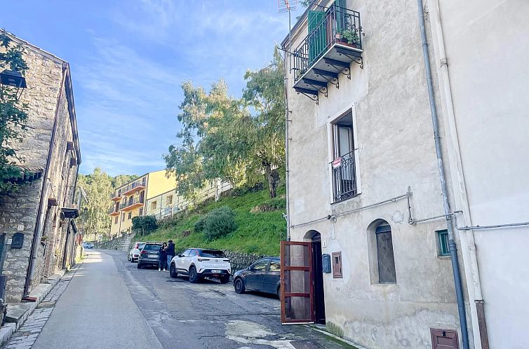 Vrijstaande woning in Gratteri