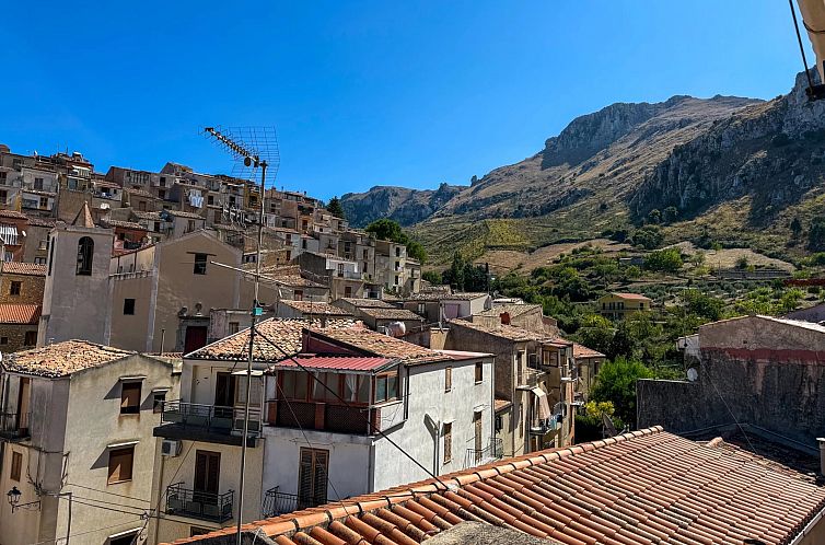 Vrijstaande woning in Gratteri