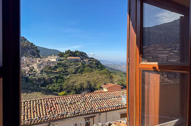 Vrijstaande woning in Gratteri