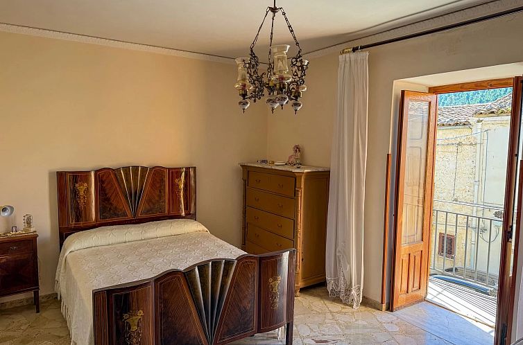 Vrijstaande woning in Gratteri