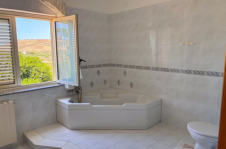 Vrijstaande woning in Realmonte