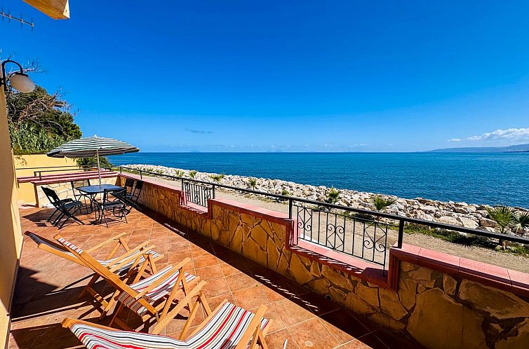 Guest house 09432302 - Apartment Sicily - Appartement in Caronia