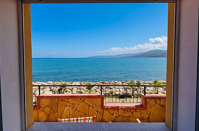Appartement in Caronia