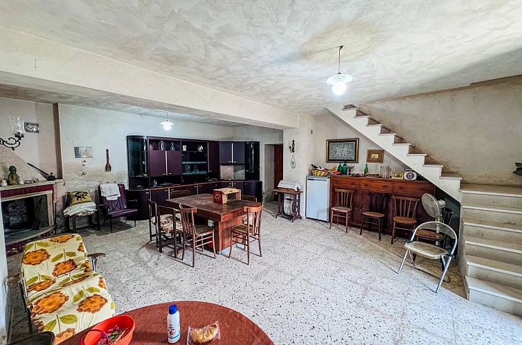 Vrijstaande woning in Mistretta