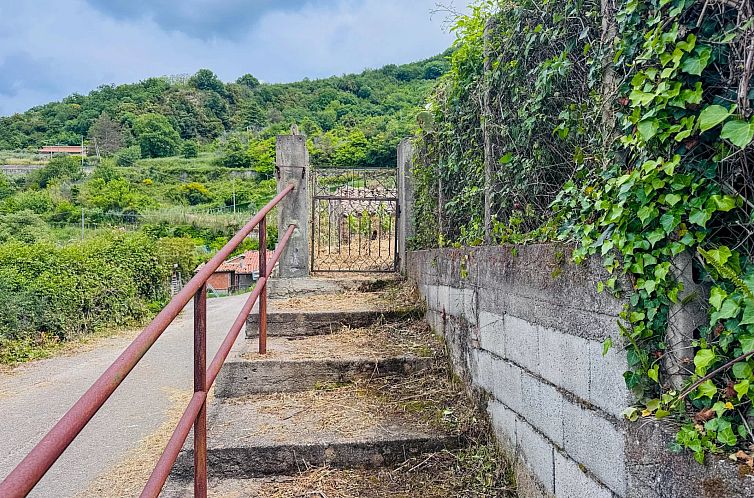 Vrijstaande woning in Mistretta