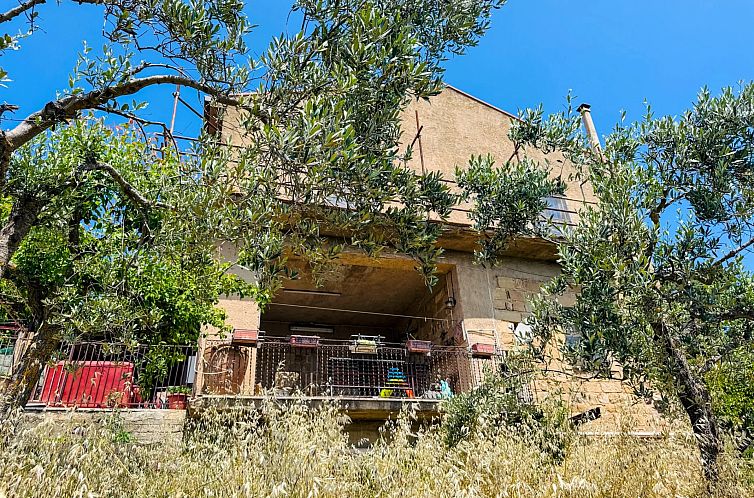 Vrijstaande woning in Mistretta