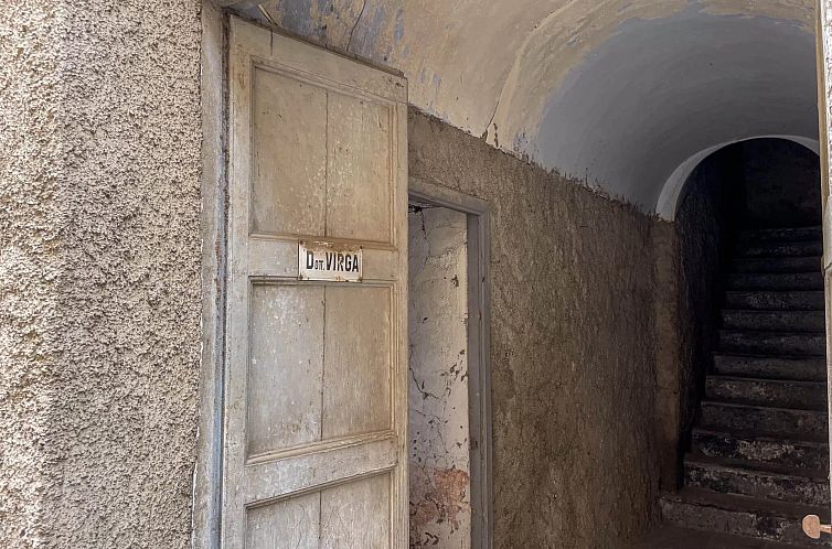 Vrijstaande woning in Isnello