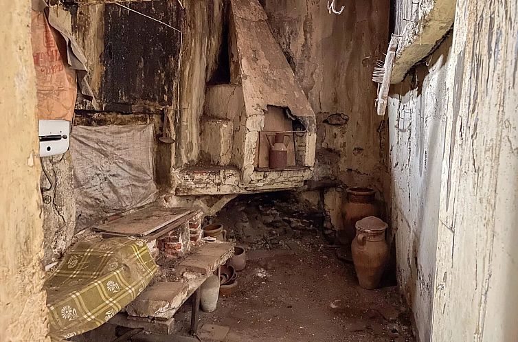 Vrijstaande woning in Isnello