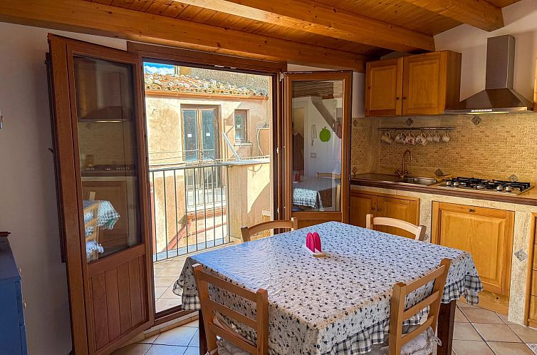 Vrijstaande woning in Isnello