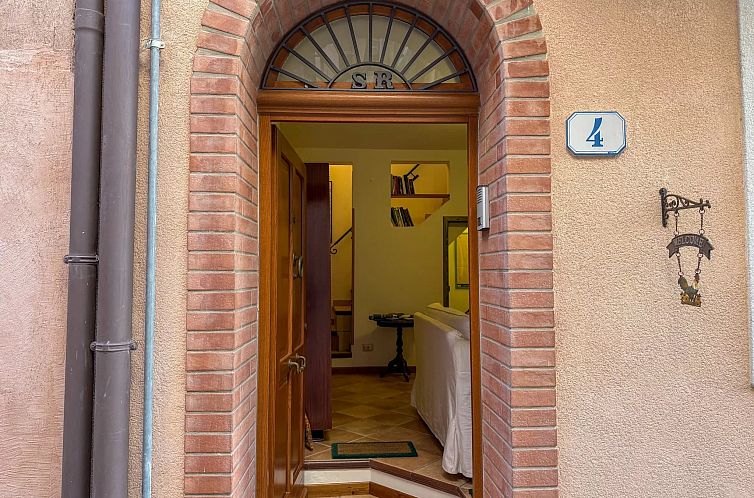Vrijstaande woning in Isnello