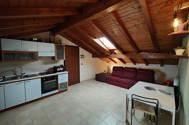 Guest house 09436202 - Apartment Sicily - Appartement Mansardische Kommode