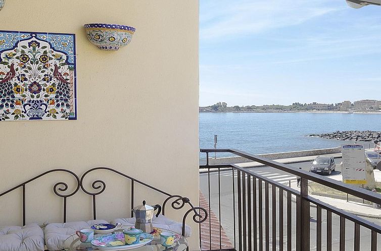 Guest house 09437710 - Apartment Sicily - Appartement Tysandros in Giardini Naxos