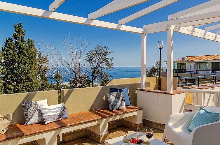 Appartement Naxos Loft Ferienwohnung mit Terrasse