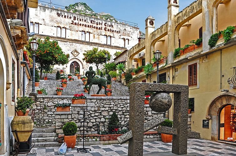 Appartement Zina Suite in Giardini Naxos