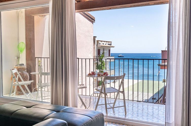 Guest house 09437753 - Apartment Sicily - Appartement Wohnung 'New Vista Mare' in Strandnähe