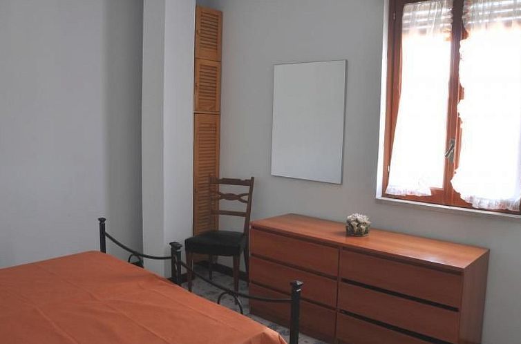 Appartement für 4 Personen 90qm Agnone Bagni