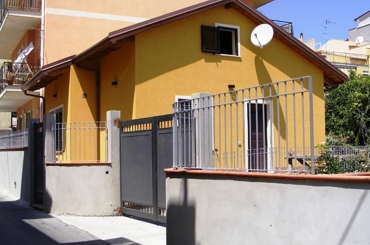 Vakantiehuis Villa Lilla 20 metri dal mare