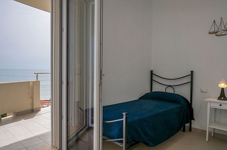 Appartement Wohnung 'Cicirata Sea Beach