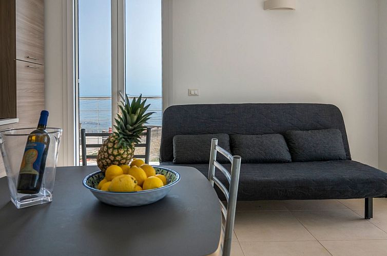 Appartement Wohnung 'Cicirata Sea Beach
