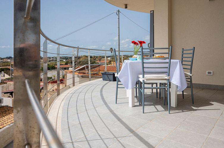 Appartement Wohnung 'Cicirata Sea Beach