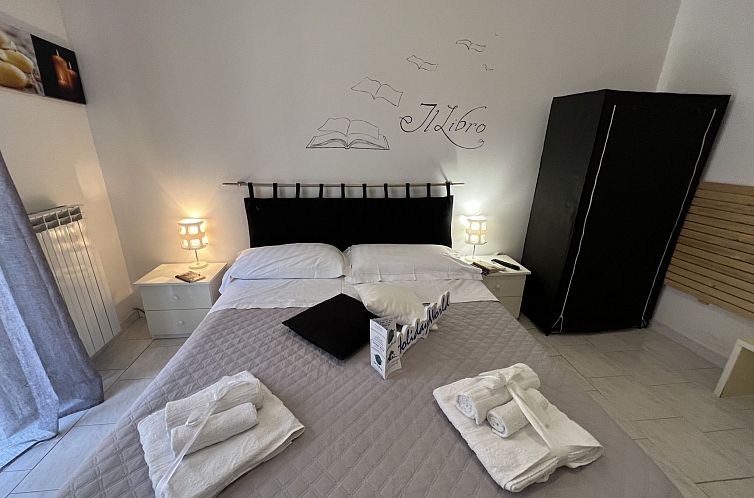 Appartement Wohnung 'The Book' mit Balkon