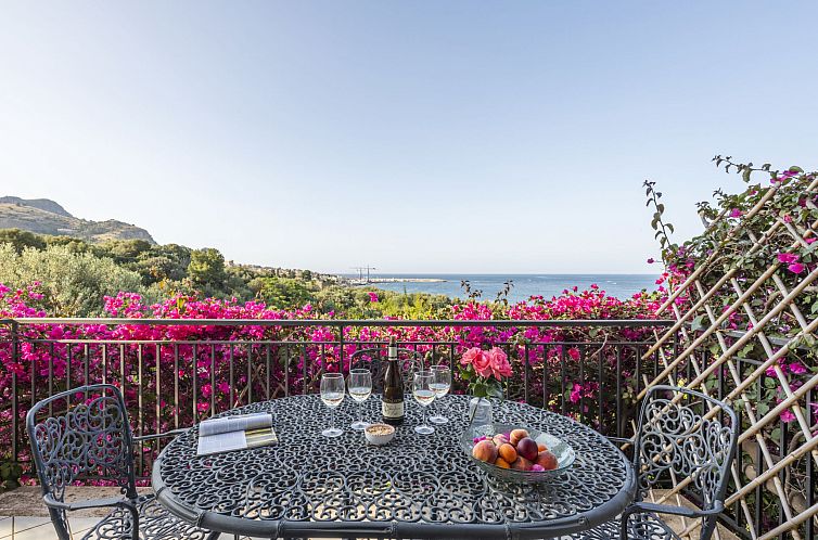 Guest house 0945017 - Apartment Sicily - Appartement Cicladi Santorini