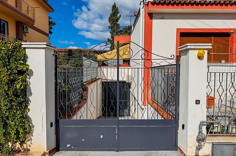 Vrijstaande woning in Santa Flavia