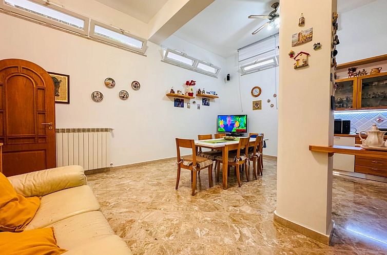 Vrijstaande woning in Santa Flavia