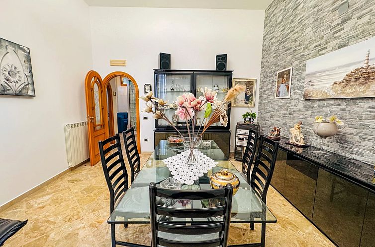 Vrijstaande woning in Santa Flavia