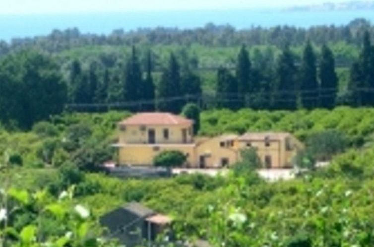 Appartement 'Fiumefreddo Oasis