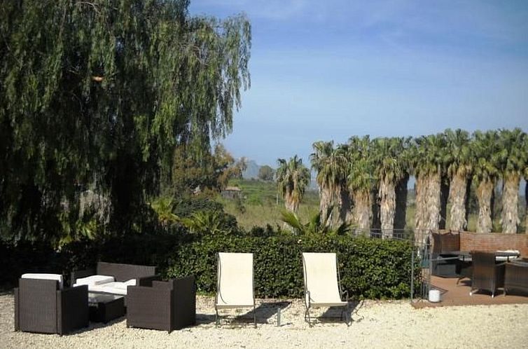 Appartement 'Fiumefreddo Oasis