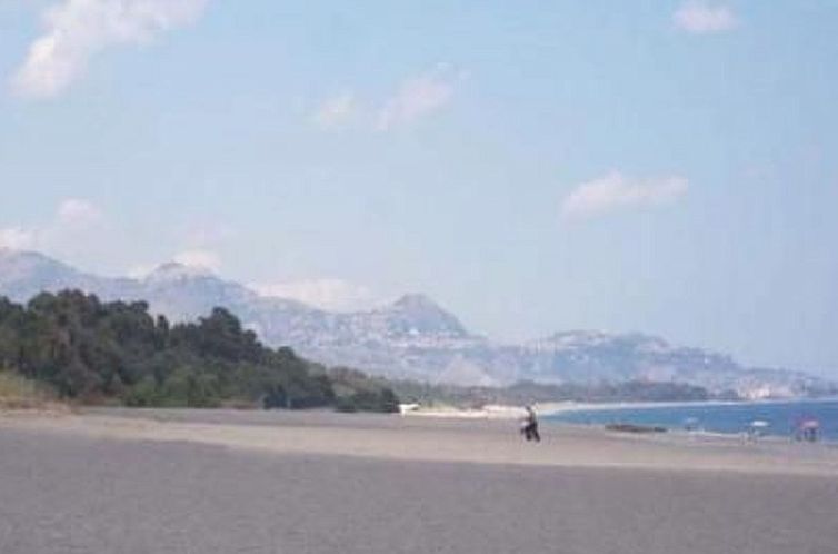 Appartement Wohnung mit Garten und Grill