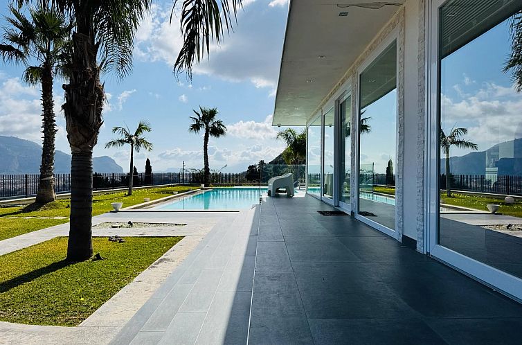 Vrijstaande woning in Palermo