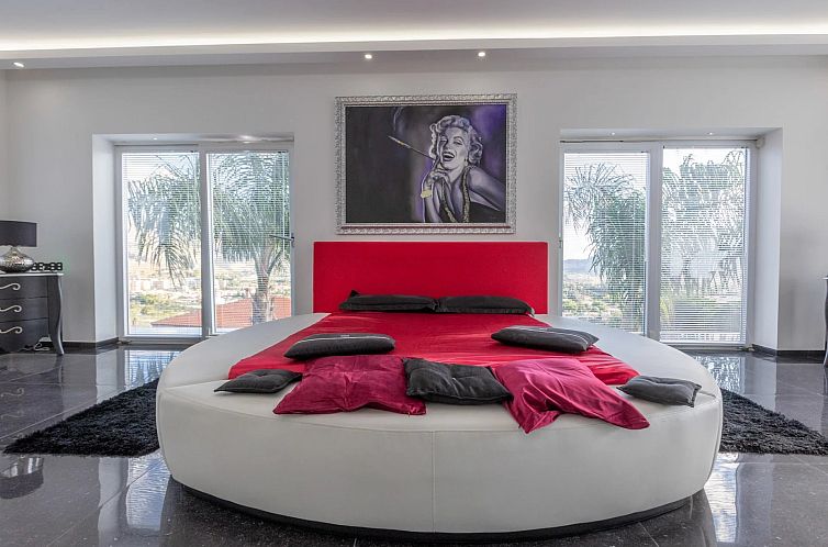 Vrijstaande woning in Palermo