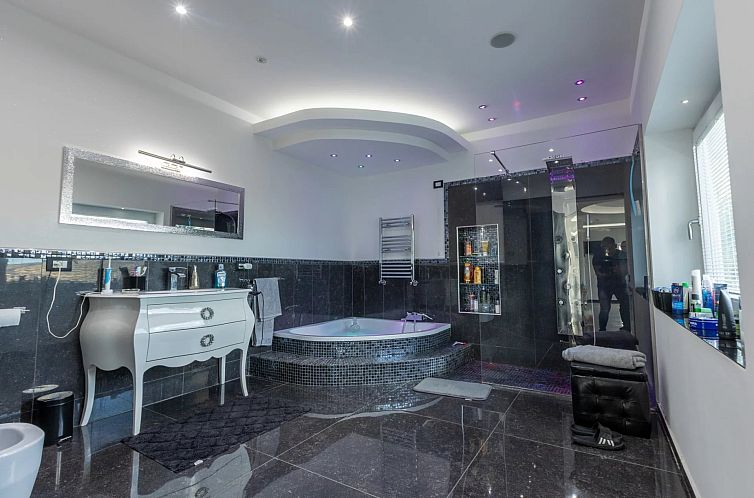 Vrijstaande woning in Palermo