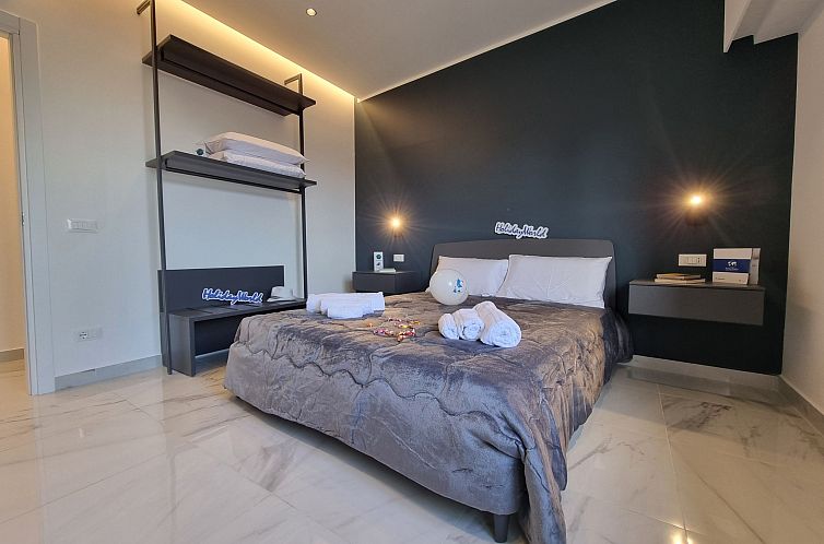 Guest house 0945143 - Apartment Sicily - Appartement MaXelA Penthouse Grey