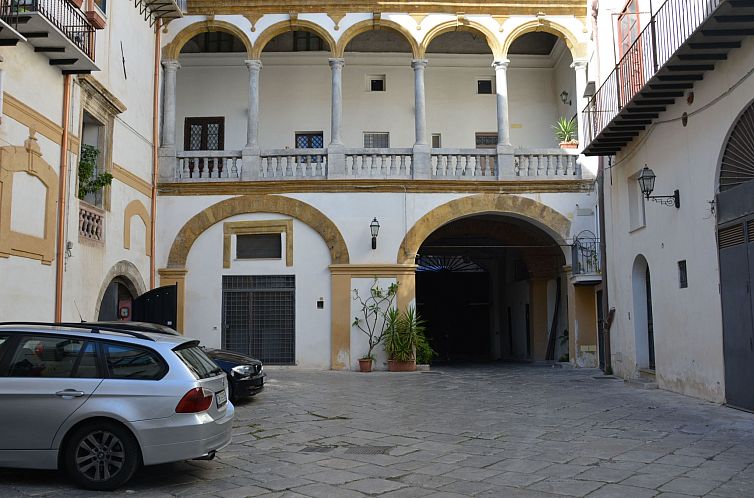 Appartement Wohnung mit Balkon