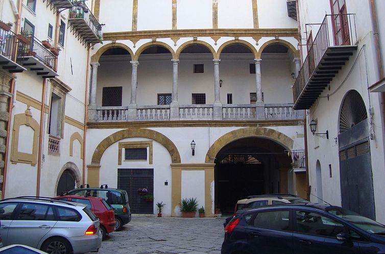 Appartement mit Privatparkplatz