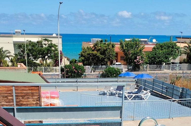 Guest house 09453104 - Holiday property Sicily - Vakantiehuis Blu Corallo