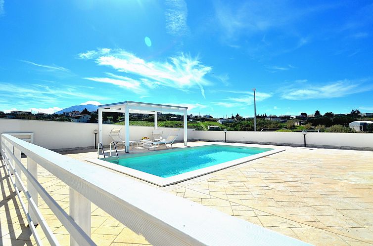 Vakantiehuis Chalet mit privatem Pool 8 Plätze klimatisiert