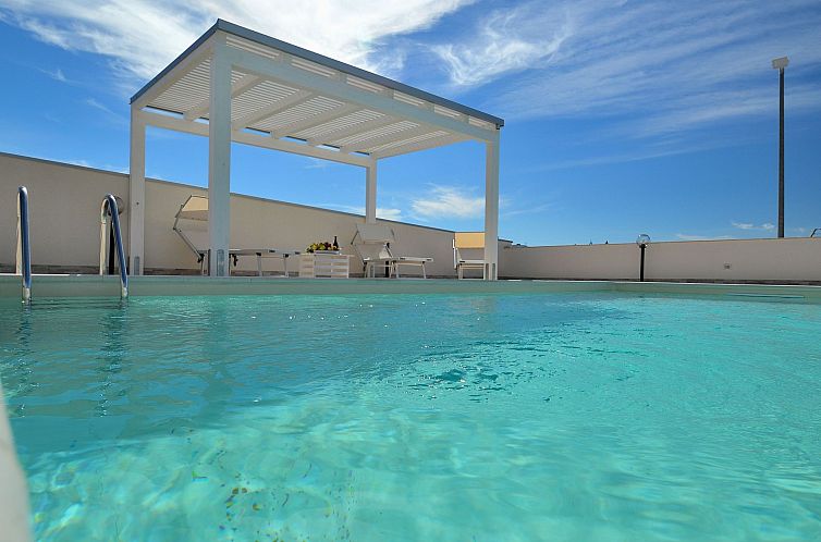 Vakantiehuis Chalet mit privatem Pool 8 Plätze klimatisiert