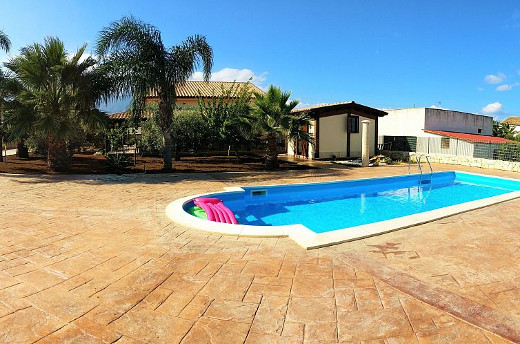 Vakantiehuis Villa mit privatem Pool 11 Betten