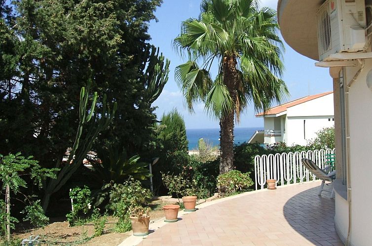 Vakantiehuis Villa Aliotis 200m vom Meer entfernt
