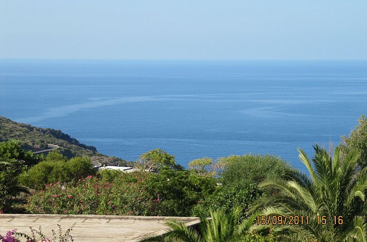 Appartement Dammuso mit Terrasse und Meerblick