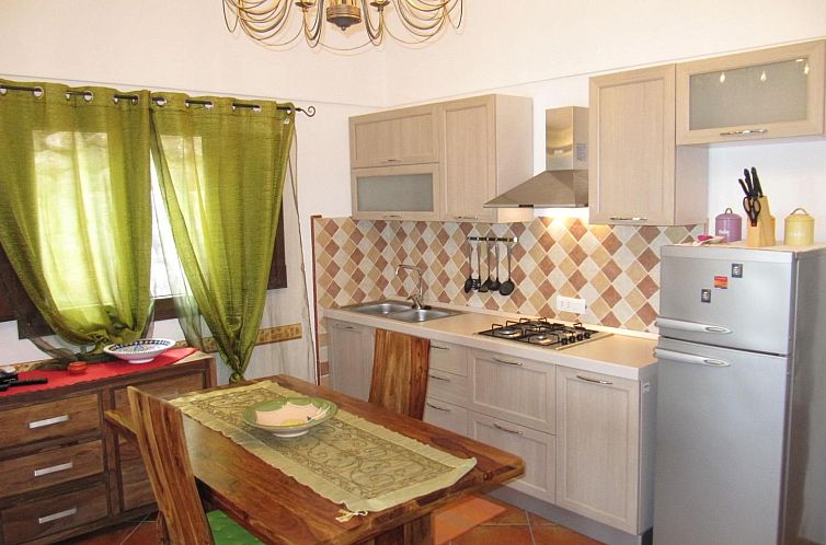 Appartement Dammuso mit Terrasse und Meerblick