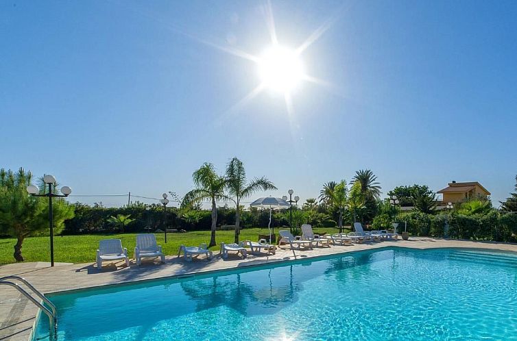 Appartement in Marsala mit Terrasse, gemeinschaftlichem Pool