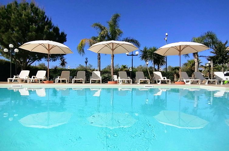 Appartement in Marsala mit Terrasse, gemeinschaftlichem Pool